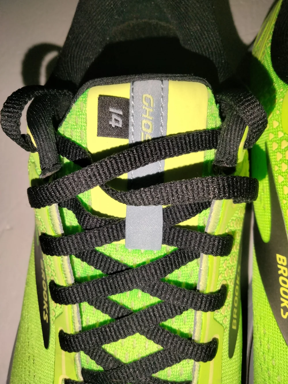Brooks Ghost 14 (Size 11) Men's Neon Green & Black Cushion Lace Up Running Shoes